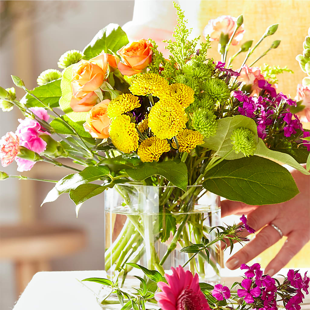 Bold & Bright – A Florist Original – Joannies Floral Of Birch Run, Birch Run MI