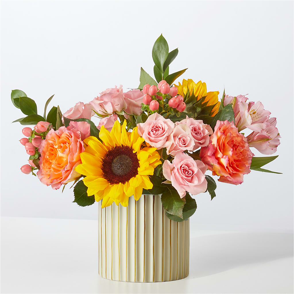 Sun's Out Bouquet – Joannies Floral Of Birch Run, Birch Run MI