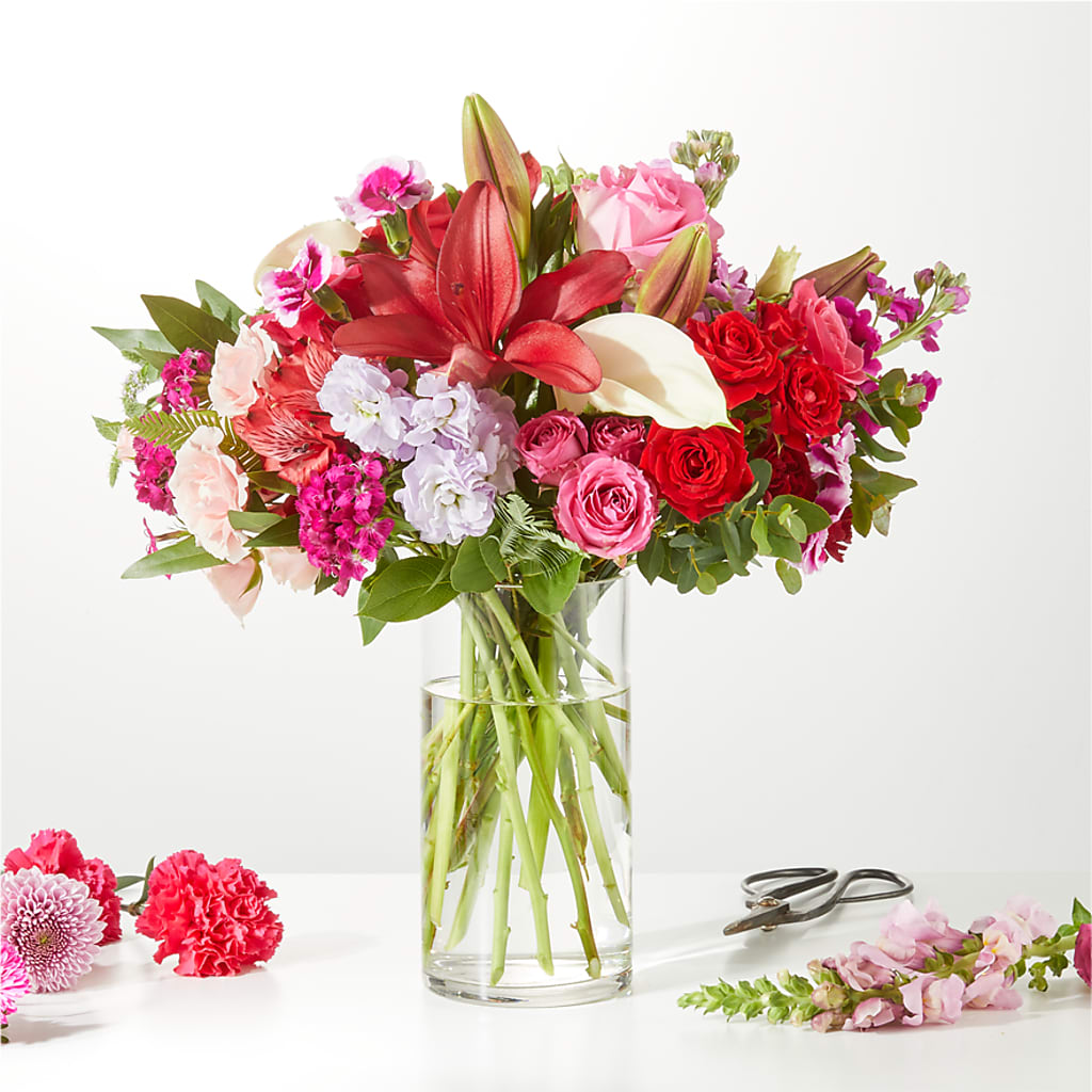 Swooning Over You - A Luxury Florist Original – Joannies Floral Of Birch Run, Birch Run MI