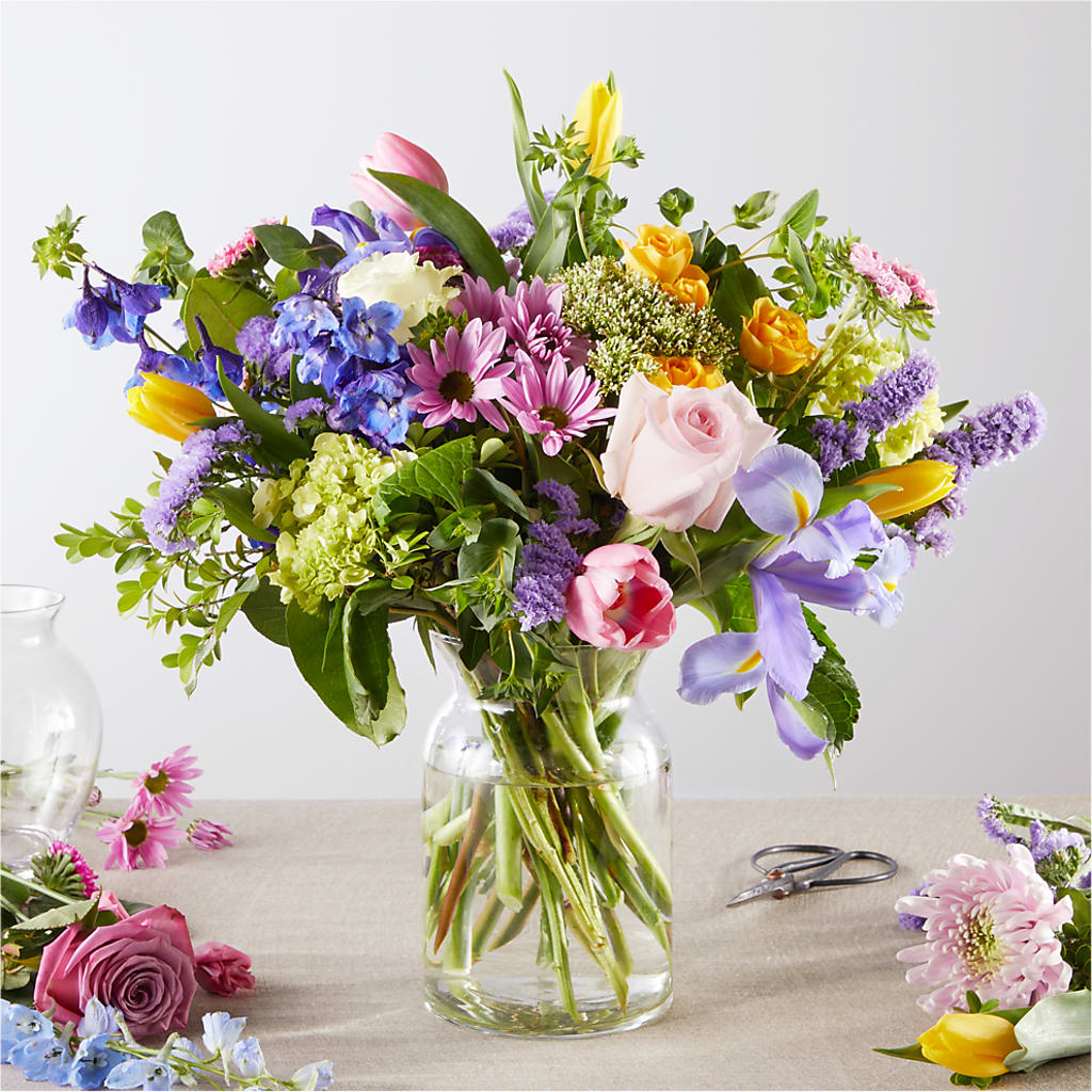 Pastel Tradition - A Florist Original – Joannies Floral Of Birch Run, Birch Run MI