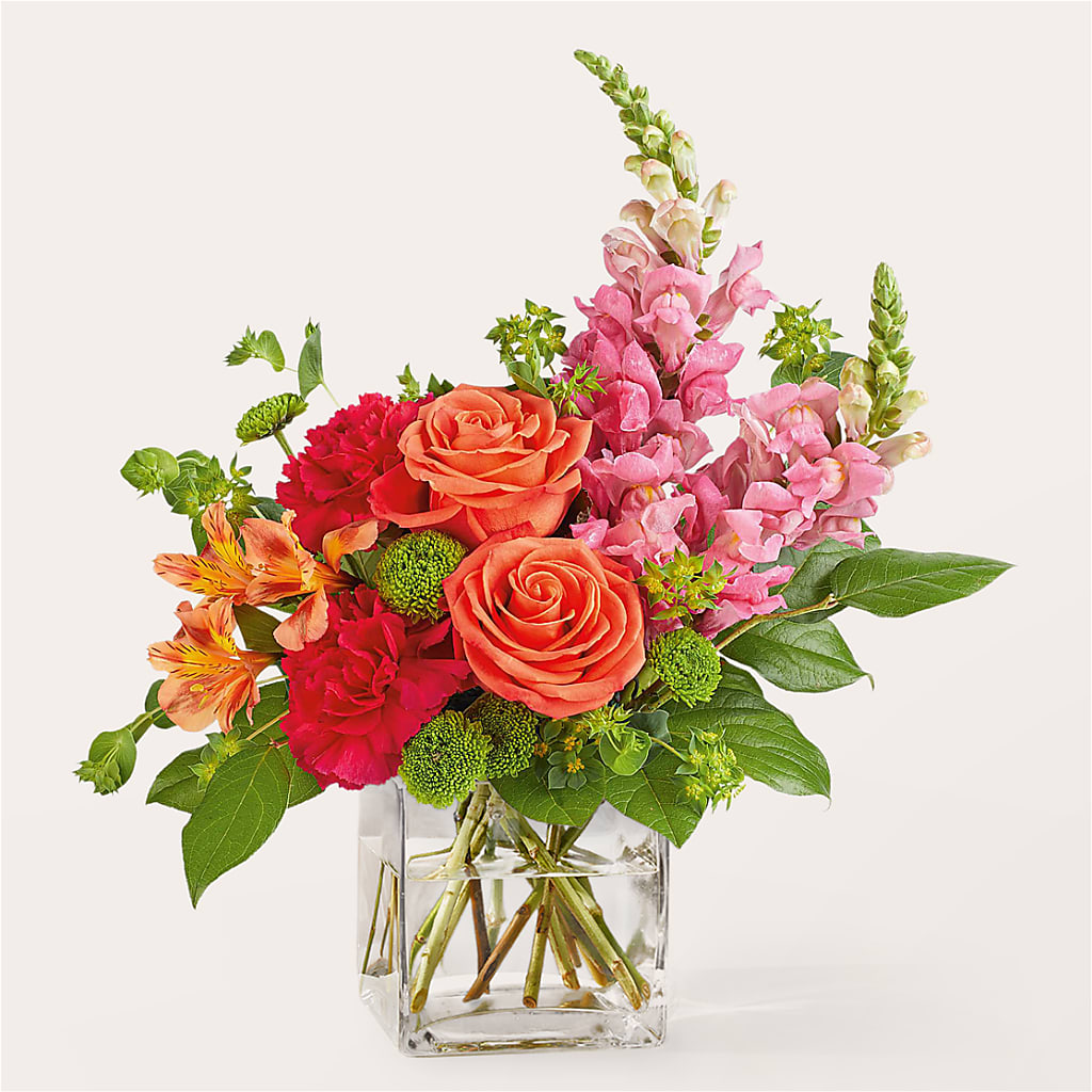 Cosmopolitan Bouquet – Joannies Floral Of Birch Run, Birch Run MI