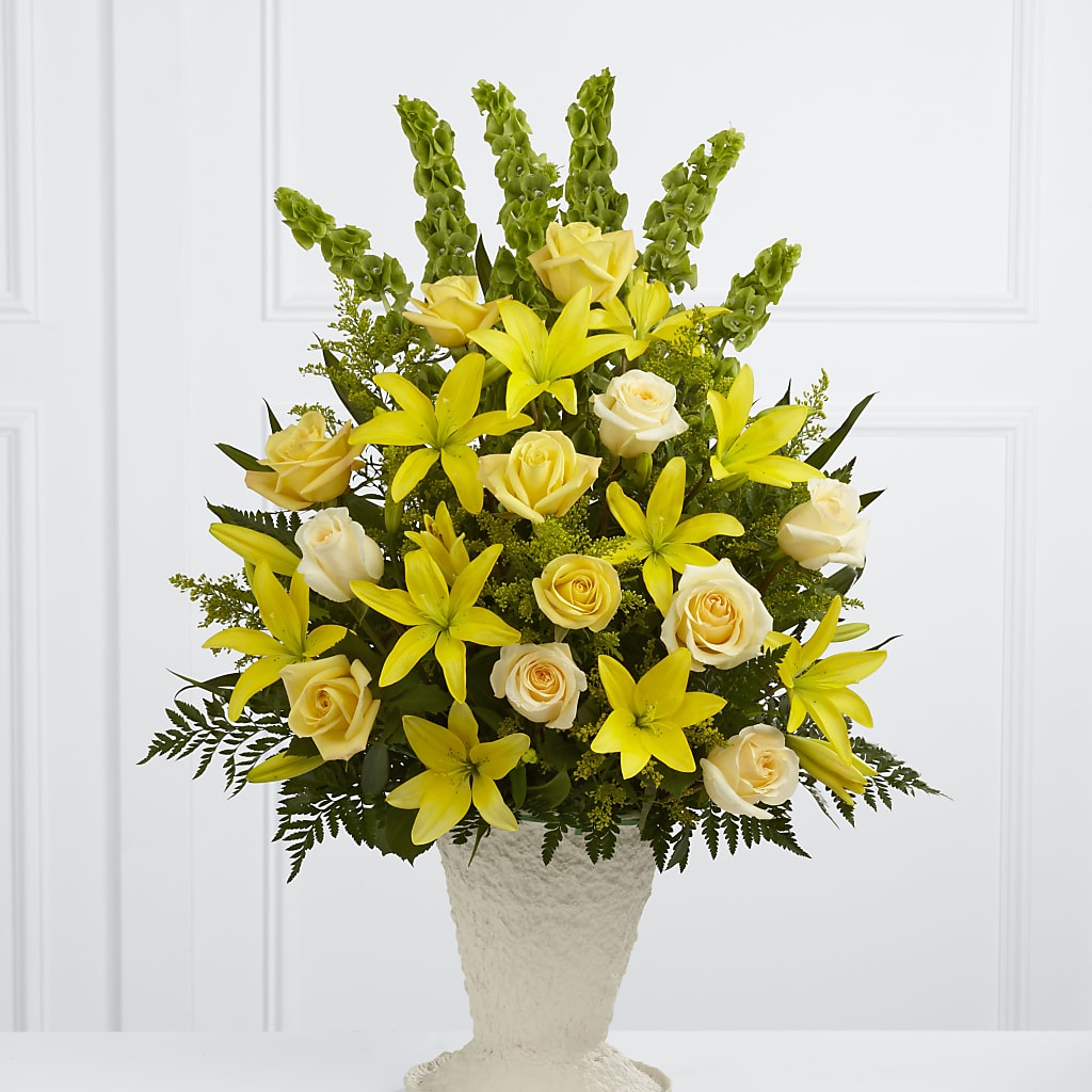 Golden Memories Arrangement – Joannies Floral Of Birch Run, Birch Run MI
