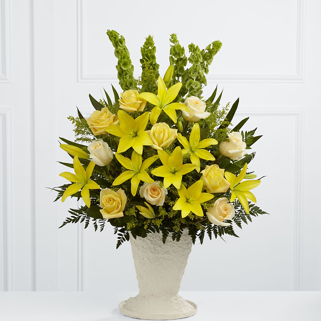 Golden Memories Arrangement – Joannies Floral Of Birch Run, Birch Run MI