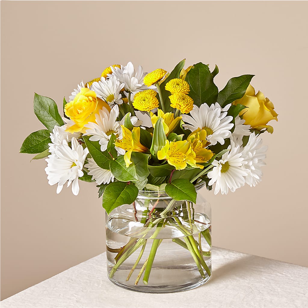 Sunny Sentiments Bouquet – Joannies Floral Of Birch Run, Birch Run MI