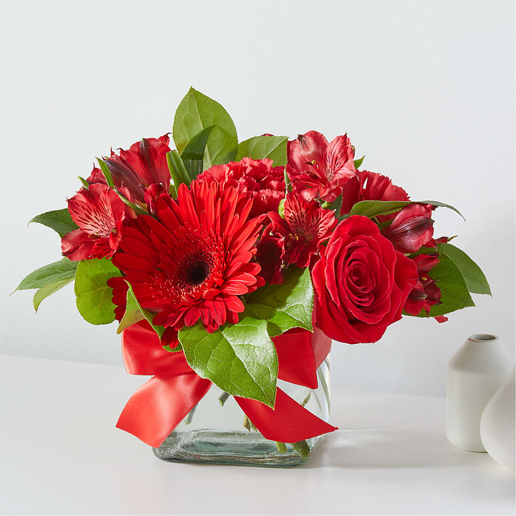 Red Hot Bouquet – Joannies Floral Of Birch Run, Birch Run MI