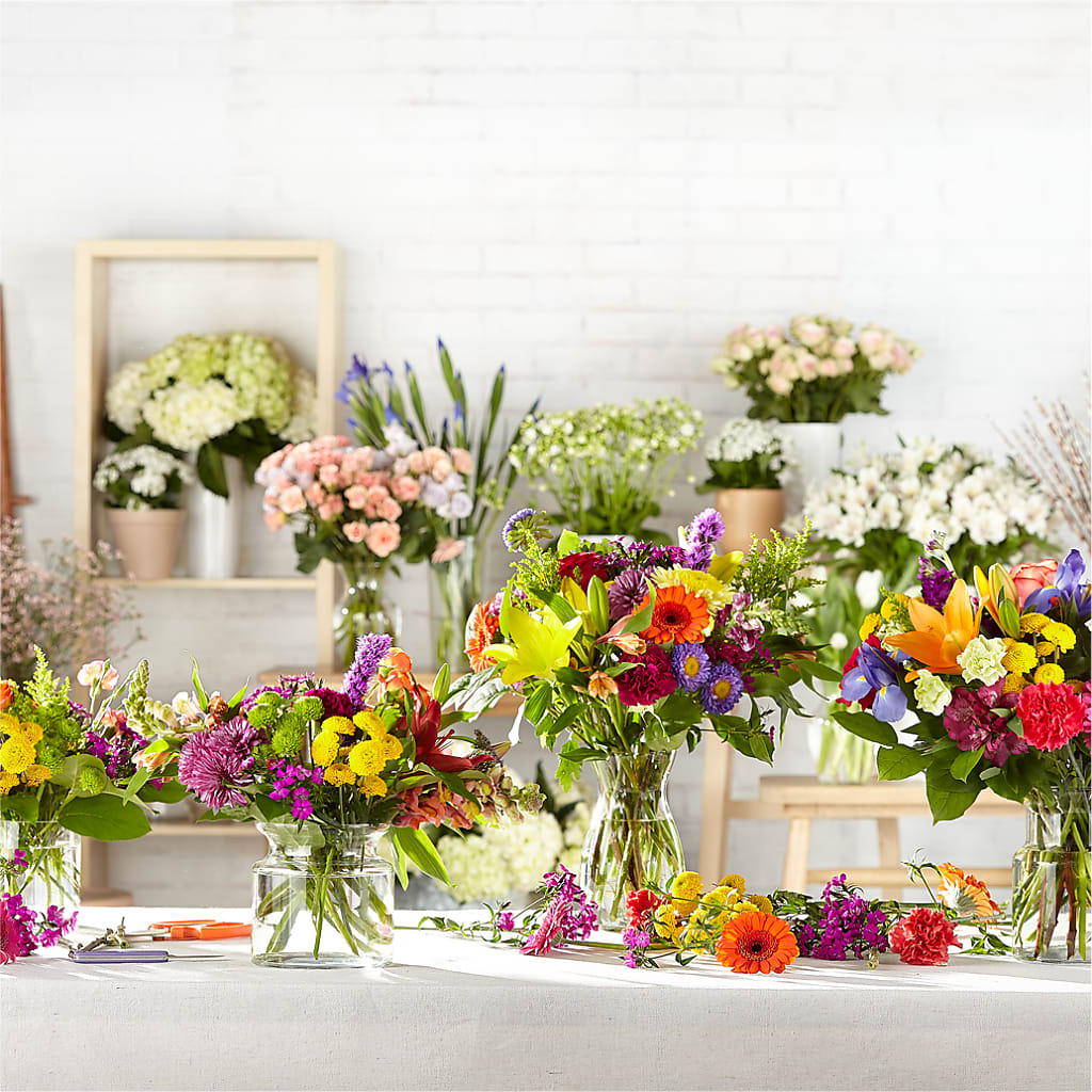 Bold & Bright – A Florist Original –  Joannies Floral Of Birch Run, Birch Run MI