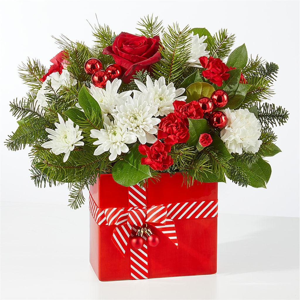 Presents Under the Tree Bouquet –  Joannies Floral Of Birch Run, Birch Run MI