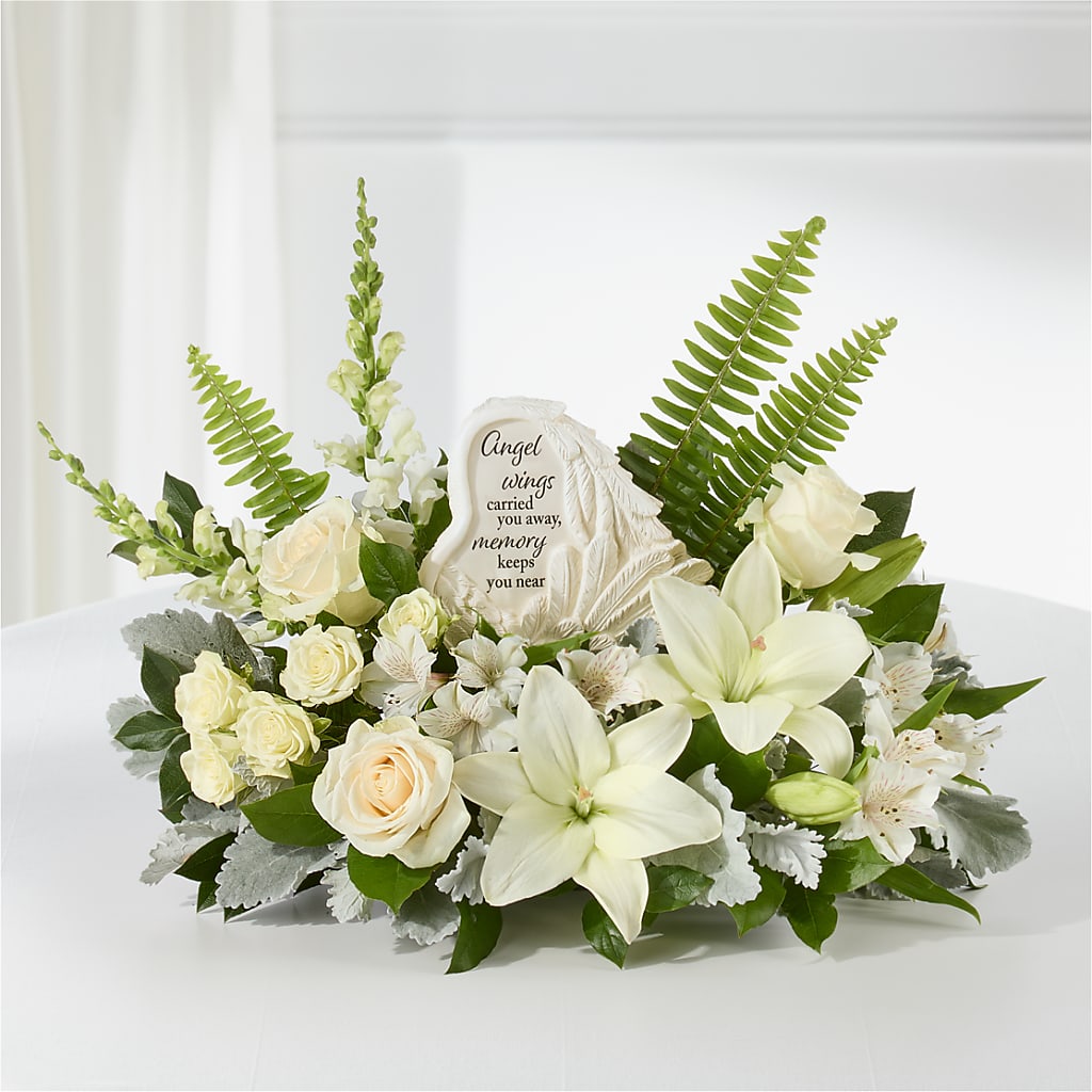 Holding You Close Arrangement –  Joannies Floral Of Birch Run, Birch Run MI
