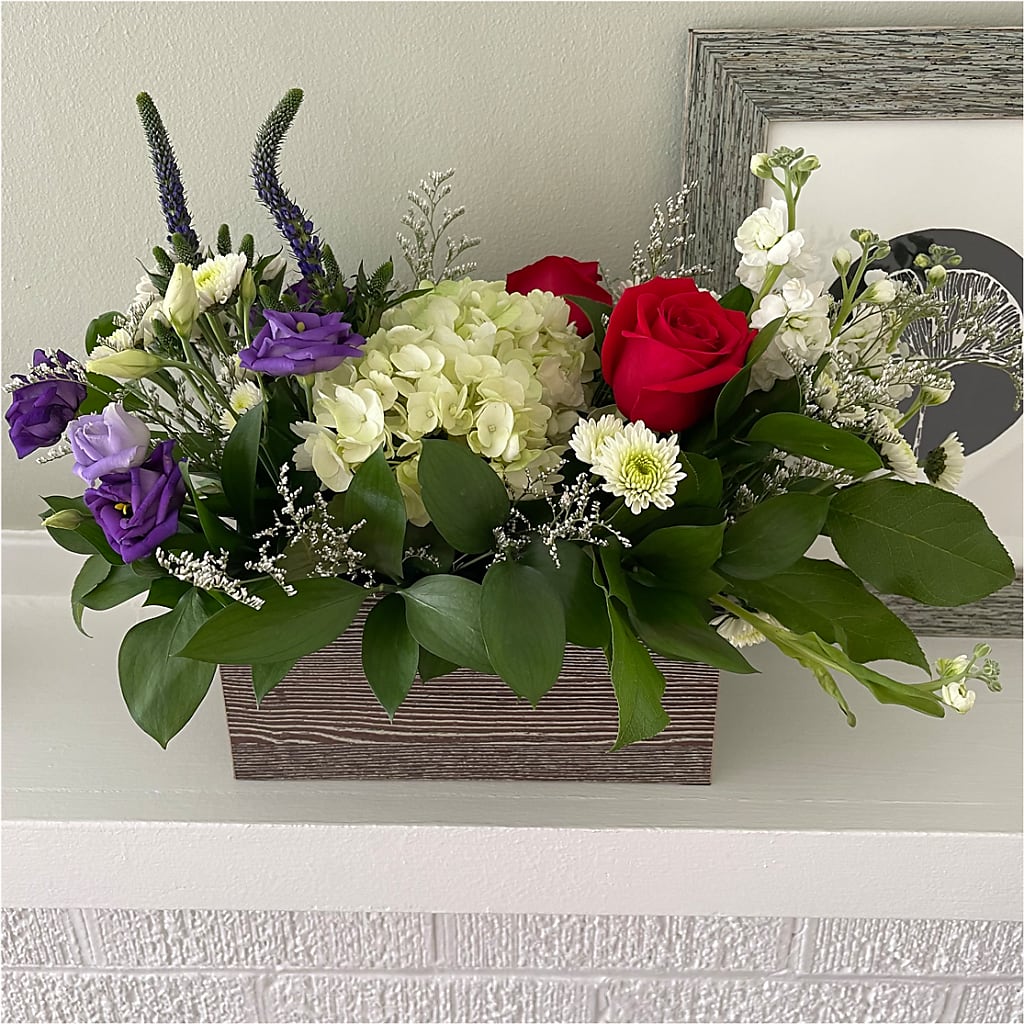 Sweet Magnolia Bouquet –  Joannies Floral Of Birch Run, Birch Run MI