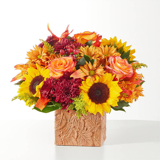 The Outdoors Bouquet –  Joannies Floral Of Birch Run, Birch Run MI