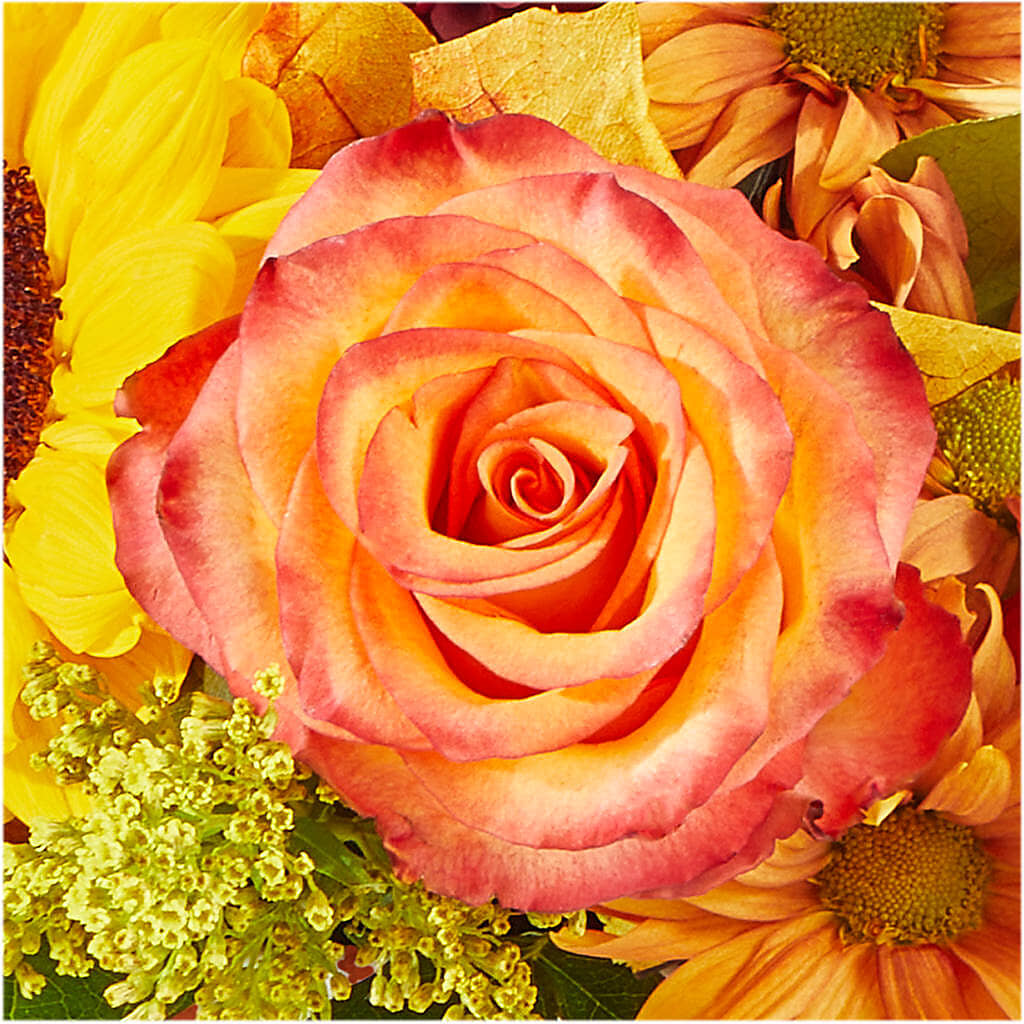 The Outdoors Bouquet –  Joannies Floral Of Birch Run, Birch Run MI