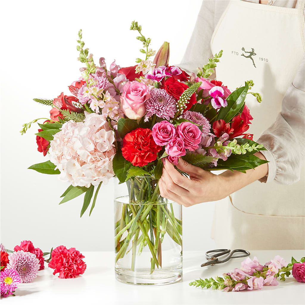 Swooning Over You - A Luxury Florist Original –  Joannies Floral Of Birch Run, Birch Run MI