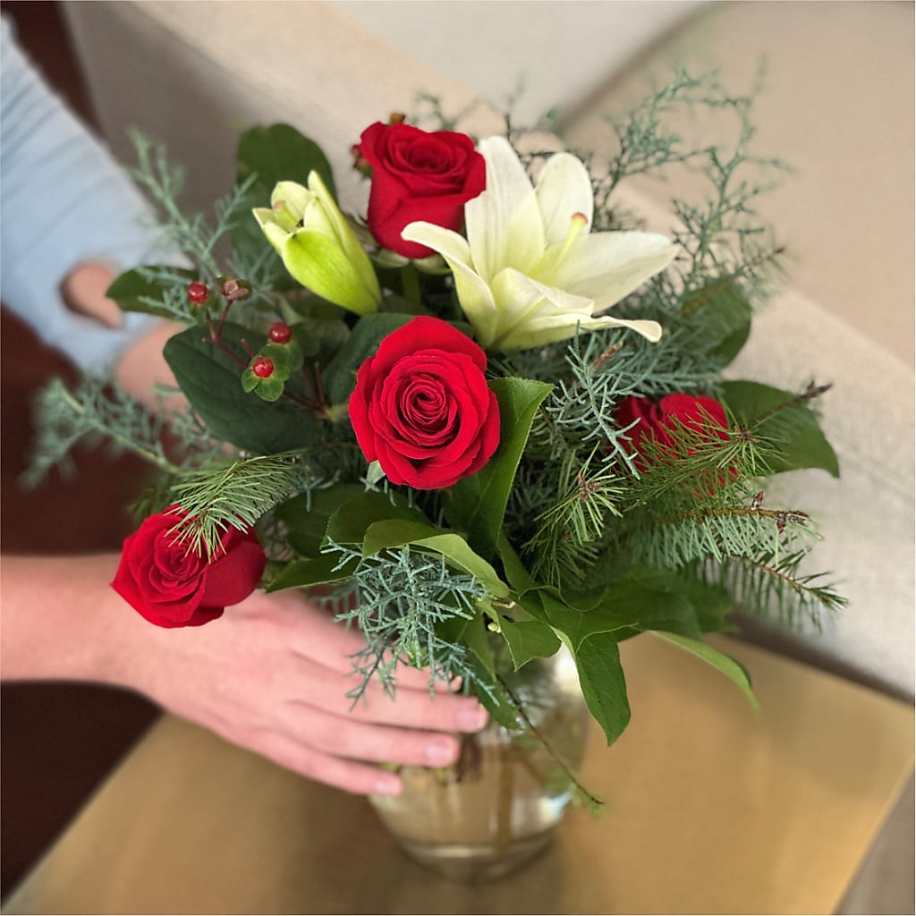 Glittering Lights Bouquet –  Joannies Floral Of Birch Run, Birch Run MI