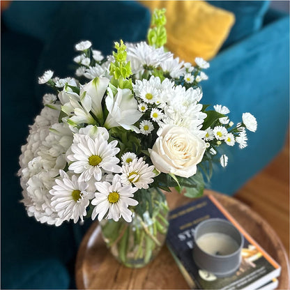 Classic Ivory – A Florist Original –  Joannies Floral Of Birch Run, Birch Run MI