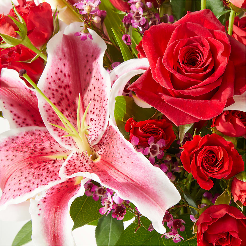 Match Made in Heaven Bouquet –  Joannies Floral Of Birch Run, Birch Run MI