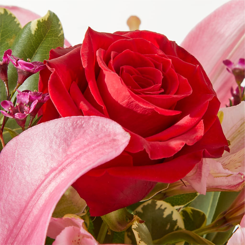 Lucky in Love Bouquet –  Joannies Floral Of Birch Run, Birch Run MI