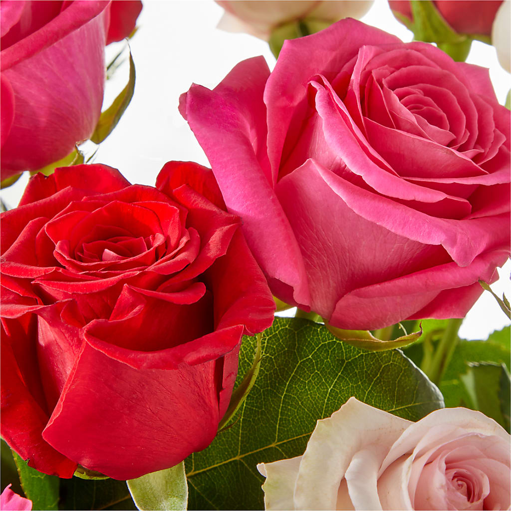 Charming Rose Bouquet –  Joannies Floral Of Birch Run, Birch Run MI