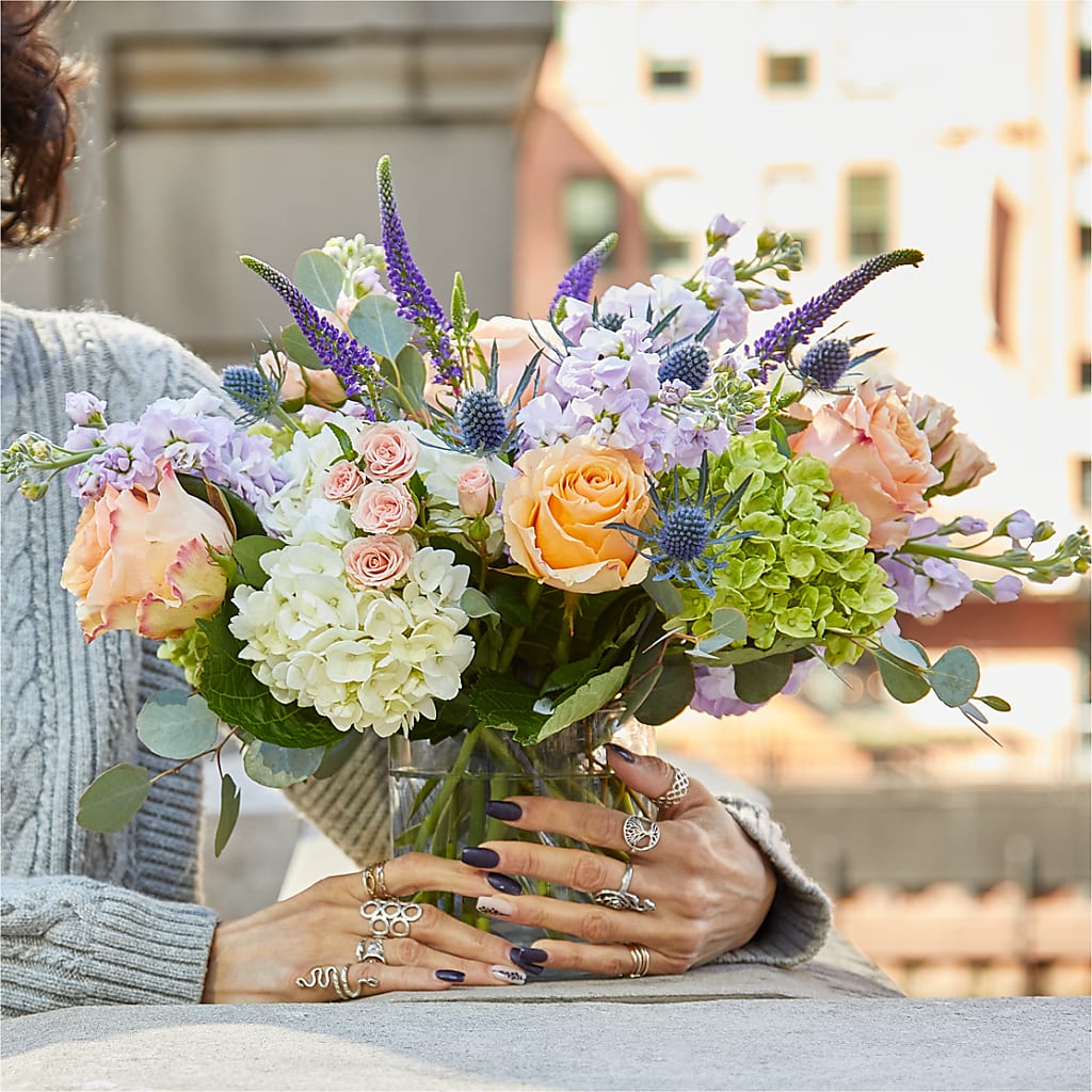 Porch Swing Bouquet –  Joannies Floral Of Birch Run, Birch Run MI