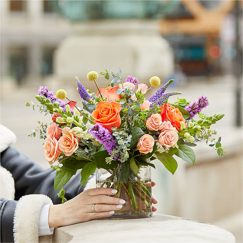 The Standout Bouquet –  Joannies Floral Of Birch Run, Birch Run MI