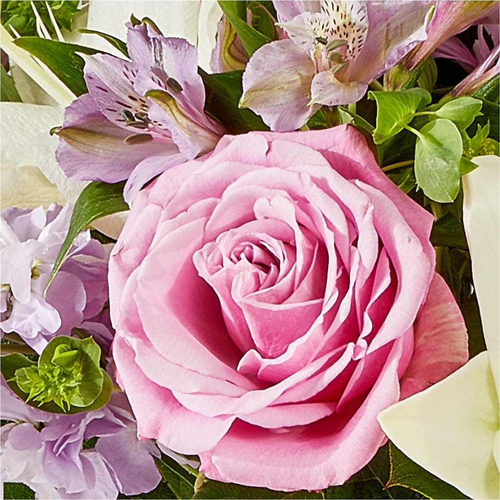 Daydreamer Bouquet –  Joannies Floral Of Birch Run, Birch Run MI