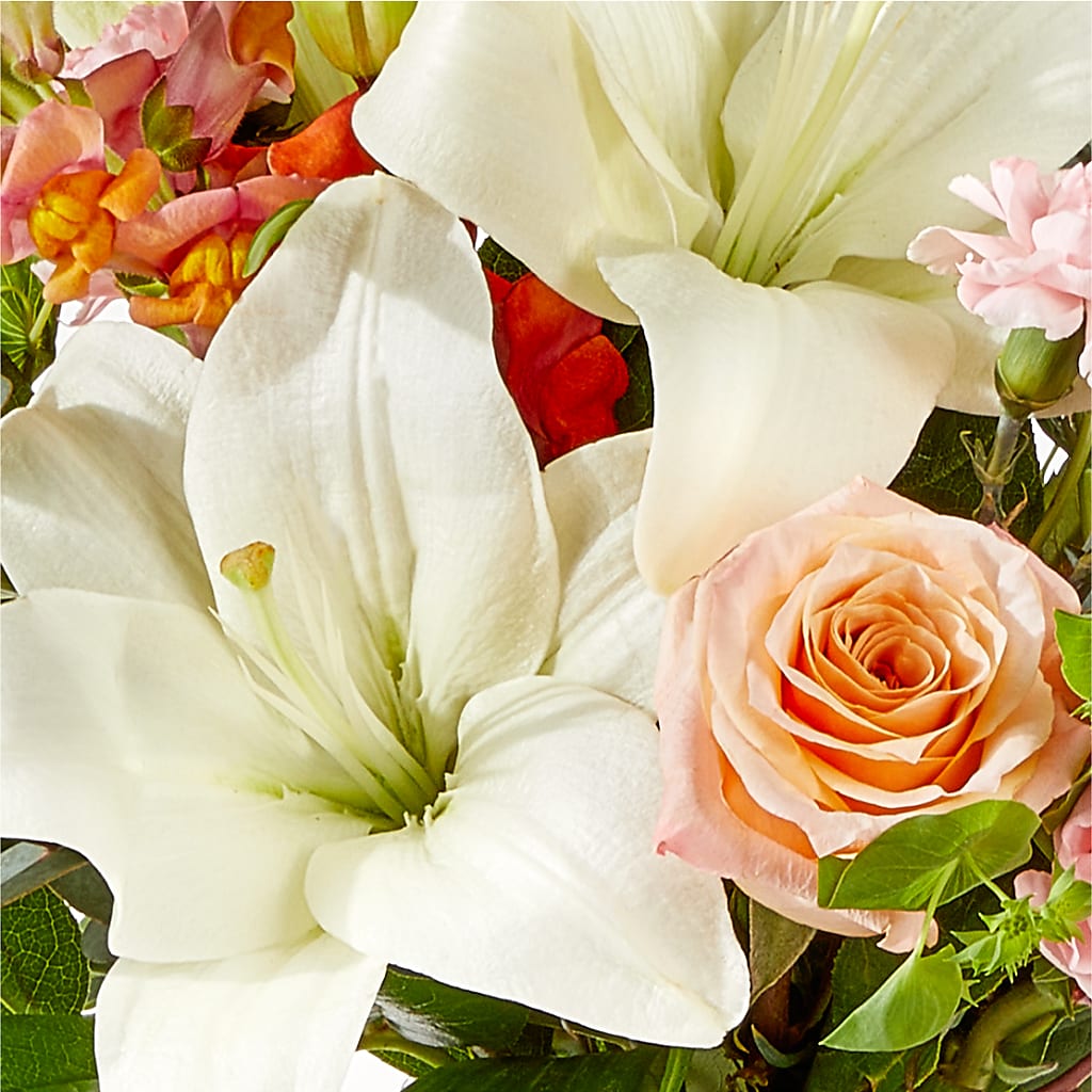 Grapefruit Splash Bouquet –  Joannies Floral Of Birch Run, Birch Run MI