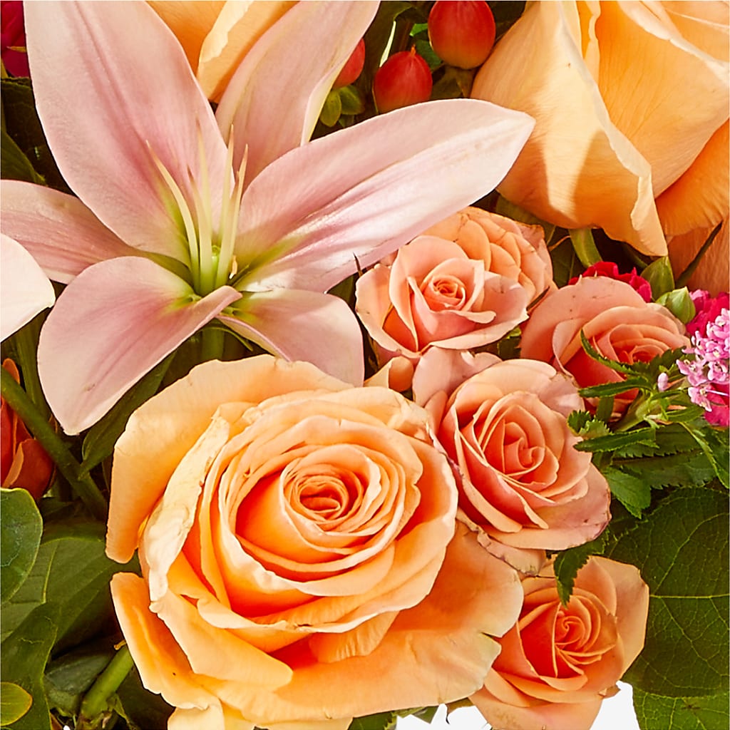 Bisous Bouquet –  Joannies Floral Of Birch Run, Birch Run MI