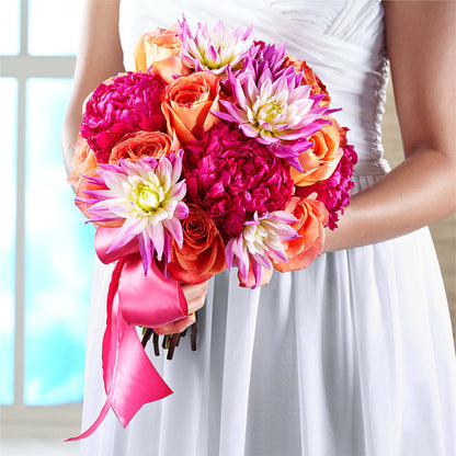 New Love Bouquet –  Joannies Floral Of Birch Run, Birch Run MI